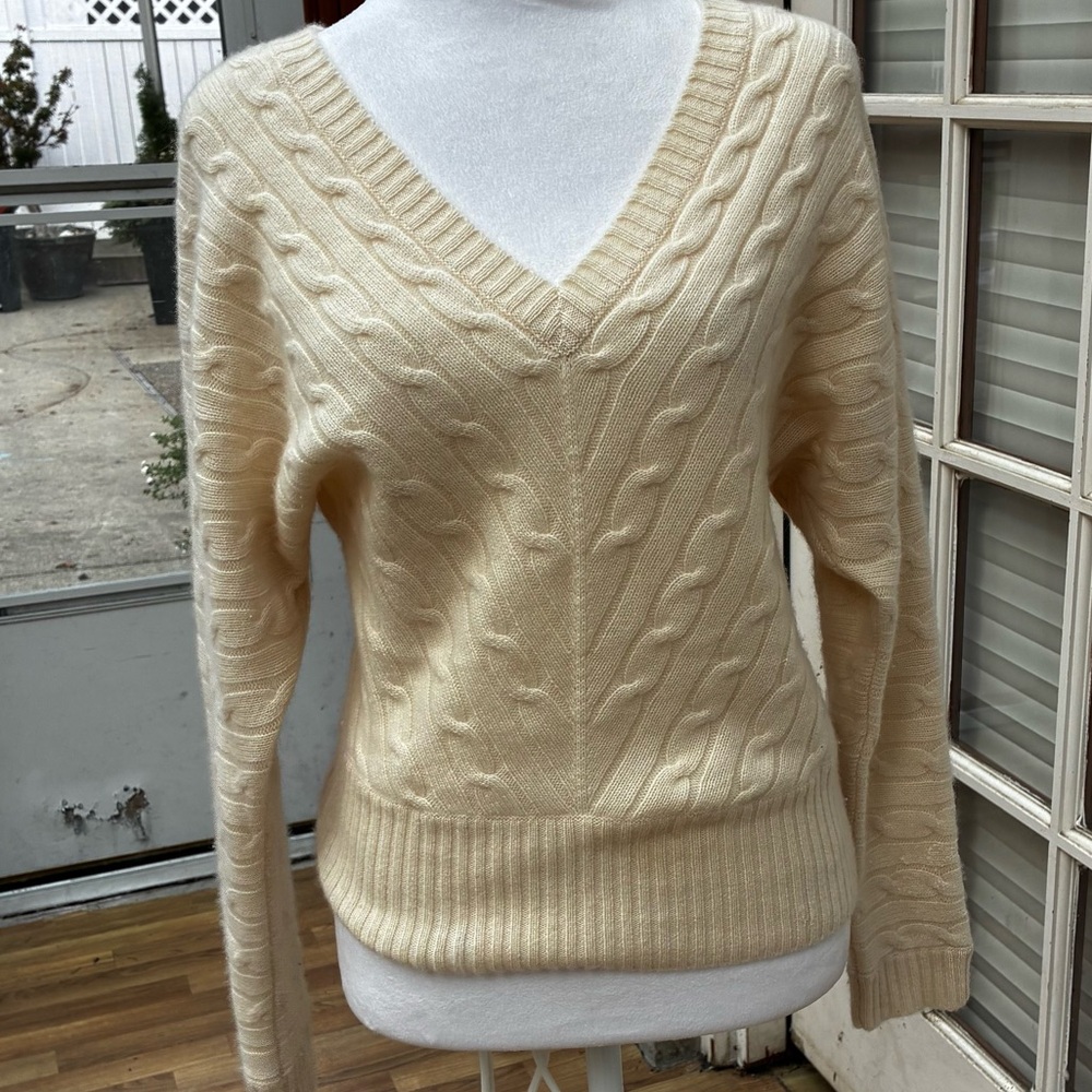 Ralph Lauren black label, cabled V-neck cashmere sweater